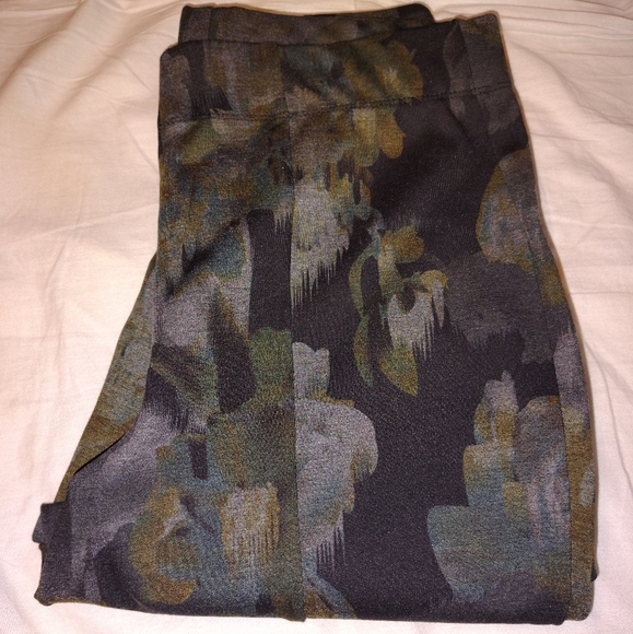 Slimming Options Pants - Like New! - Women's Leggings Pants